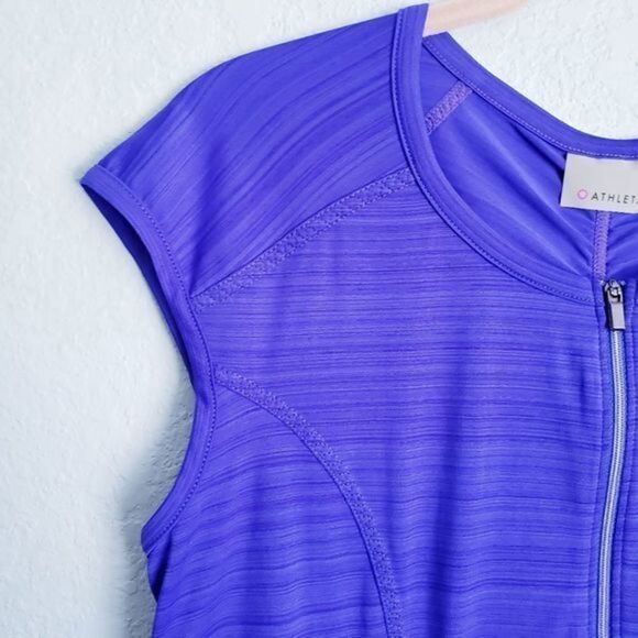 Athleta Sleeveless Ruched Back Blue Pacifica Tank 2.0 Rashguard - Picture 3 of 6